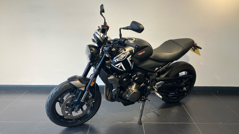 Triumph Trident (20MY)